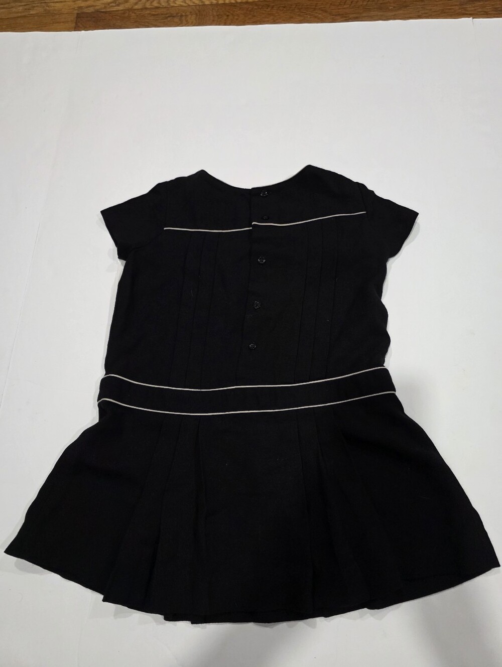 Bonpoint Black Dress with White Trim Size 4 Girls - Picture 9 of 10